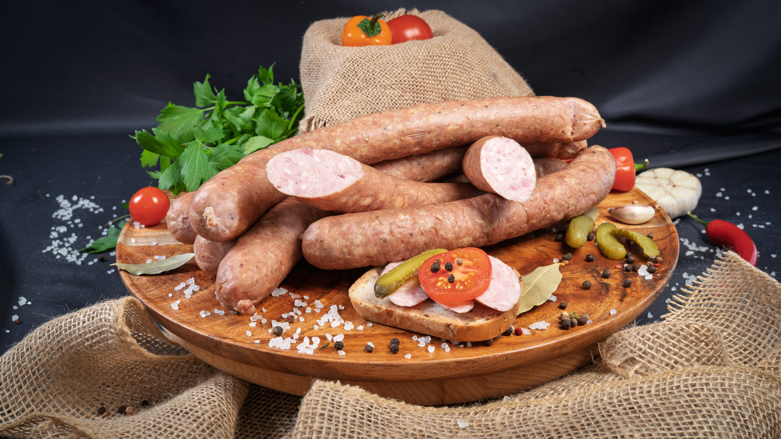 Kiełbasa domowa z szynki 500g - obrazek 3